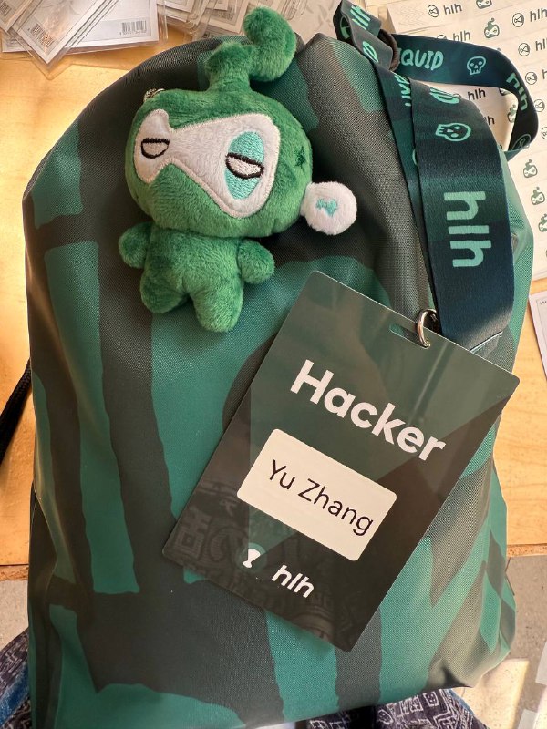 #life来首尔参加 Hyperliquid hlh 黑客松，好久没见到 builder 氛围那么浓厚的线下活动啦！#life来首尔参加 Hyperliquid hlh 黑客松，好久没见到 builder 氛围那么浓厚的线下活动啦！