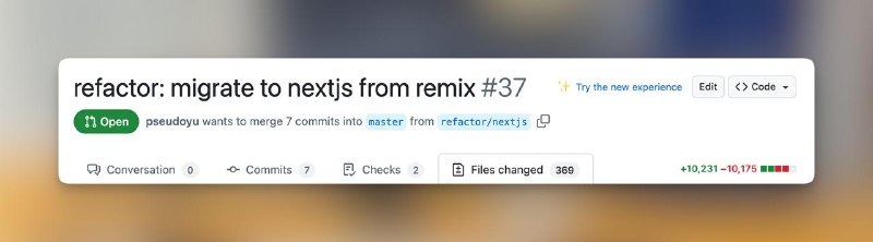 用了拾一推荐的 Context Engineer 模式，花了整整两天时间，先制定 PRP，再在 Claude Code + Cursor 协同下把用 Remix 写的复杂度还挺高的 Web3Insight 项目重构到了 Next.js（见这个 PR)，比想象得顺利，跑起来的时候都感动了