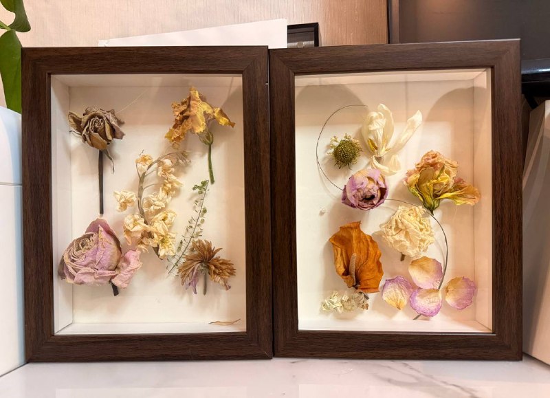 #life最近纪念日都凑在了一起，求婚、900天和结婚纪念日，但也保留了送花的仪式感