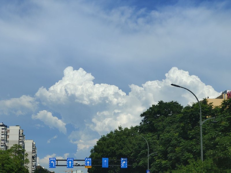 #life最近抬头看到的云都好好看！#life最近抬头看到的云都好好看！